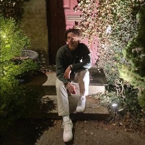 Meet your Posher, Christian